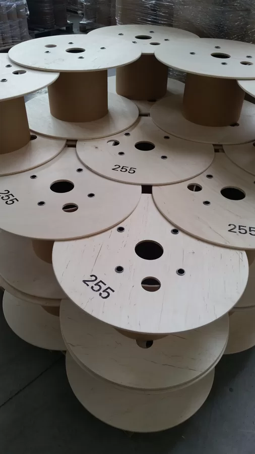 PLYWOOD REELS